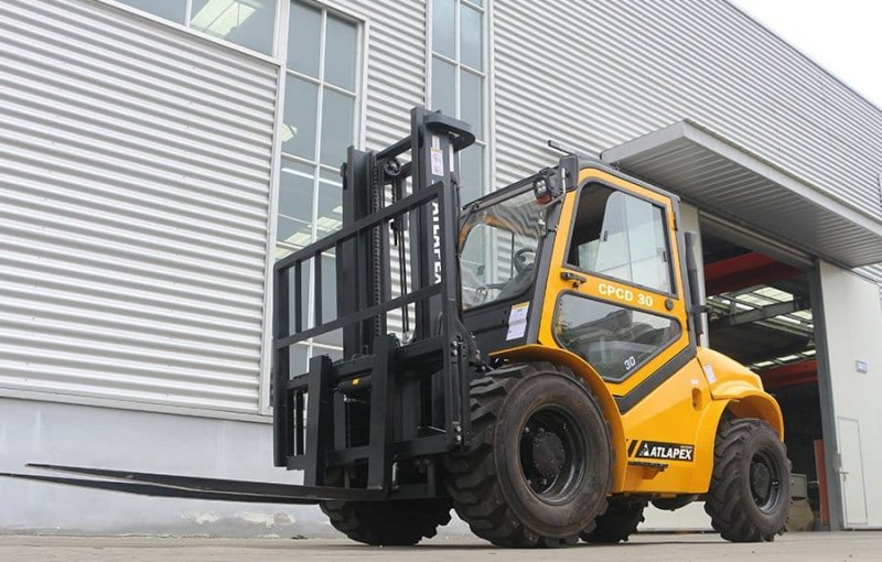 Представляем новый продукт: дизельный вилочный погрузчик Atlapex APEX30 2WD.