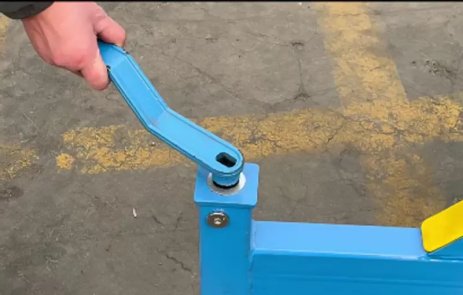Ключ для крепления аутригера