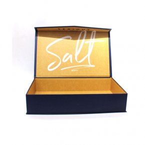 Жесткая коробка с магнитной застежкой