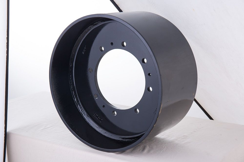 图13 solid tire curing on wheels