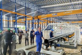 Инженер Хуашида отправляется в Таиланд для установки и отладки линии по антикоррозионной обработке стальных труб 3PE