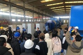 Производственная линия по выпуску листовых материалов Huashida стала учебным оборудованием для университетов