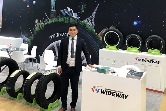 Дубайская автомобильная выставка 2019