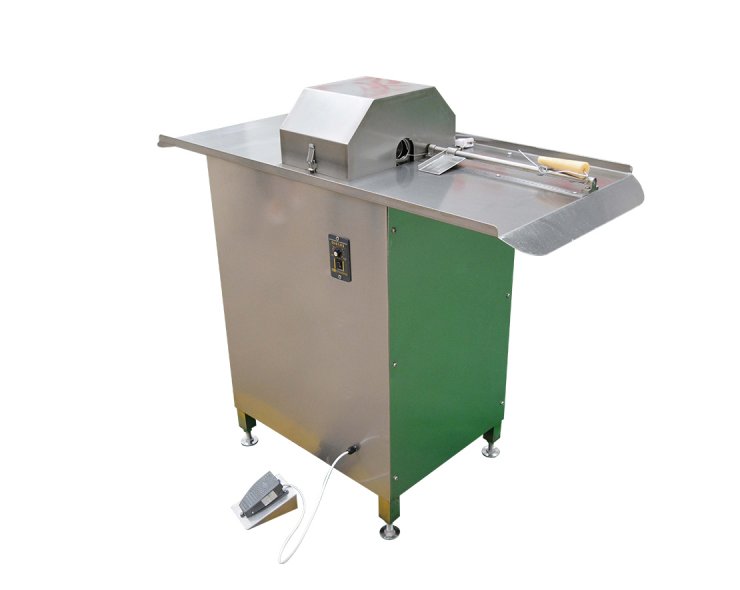 Полуавтоматическая машина для обвязки сосисок