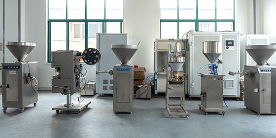 Мясоперерабатывающее оборудование, приобретенное американскими клиентами, было упаковано и отправлено.