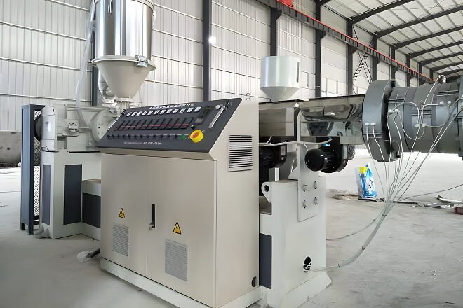 Линия по производству труб с наружной оболочкой и вакуумной изоляцией