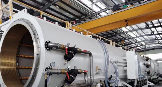 Заглубленная труба из полиэтиленовой трубы не нуждается в антикоррозионной обработке.