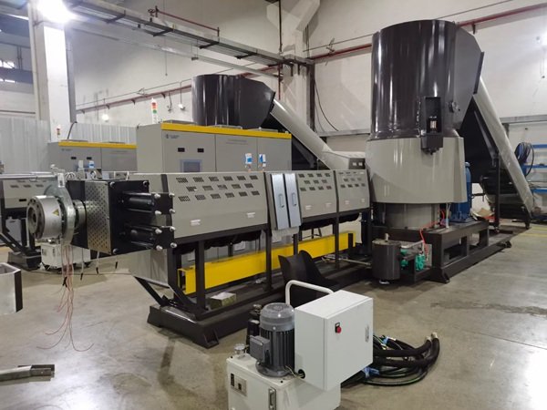 Plastic Extrusion Production Line Manufacturer