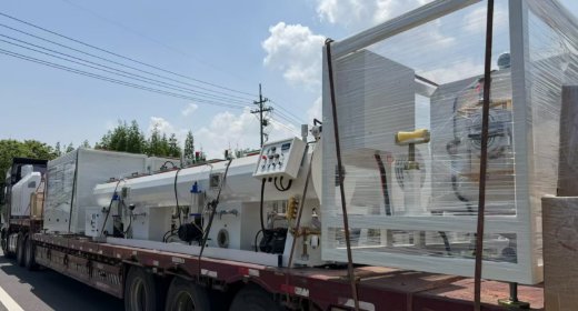 Линия по производству ПЭ труб отправлена в Узбекистан: очередная поставка оборудования для переработки пластмасс