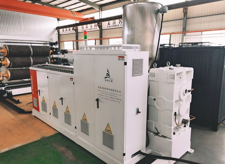 Машина для производства листов TPE