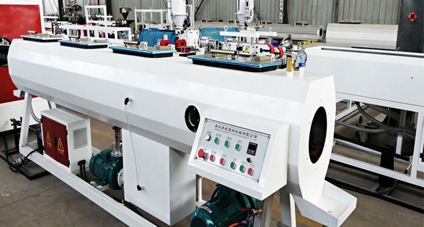 Разница между станком для производства ПЭ-труб и станком для производства ПВХ-труб