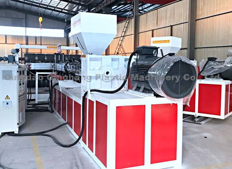 Машина для производства плит из ПВХ/ДПК QINGHANG