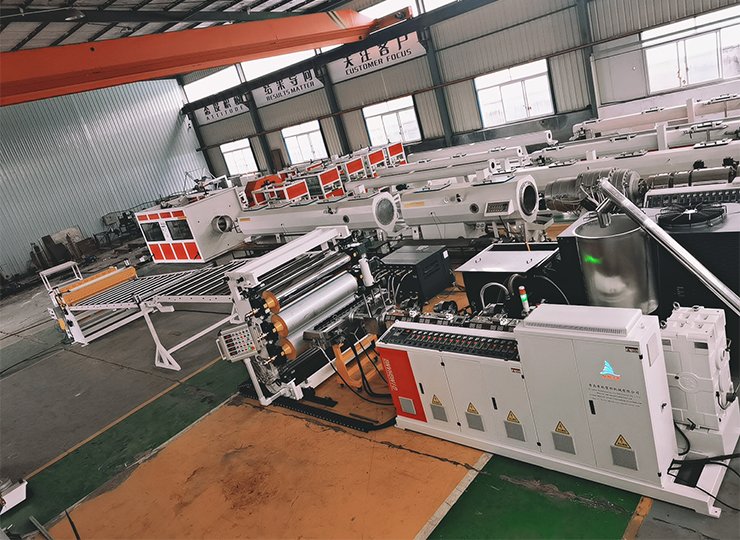 Линия экструзии пластиковых листов для ПП/ПЭ/АБС/ТПЭ