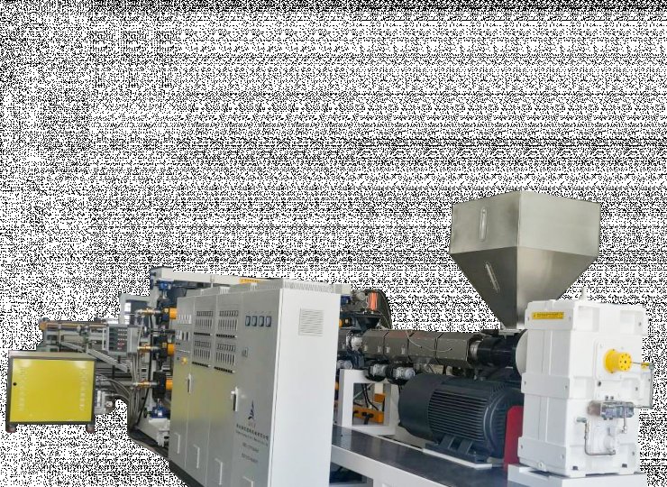 Линия по производству ПП-ПЭ-панелей Qinghang