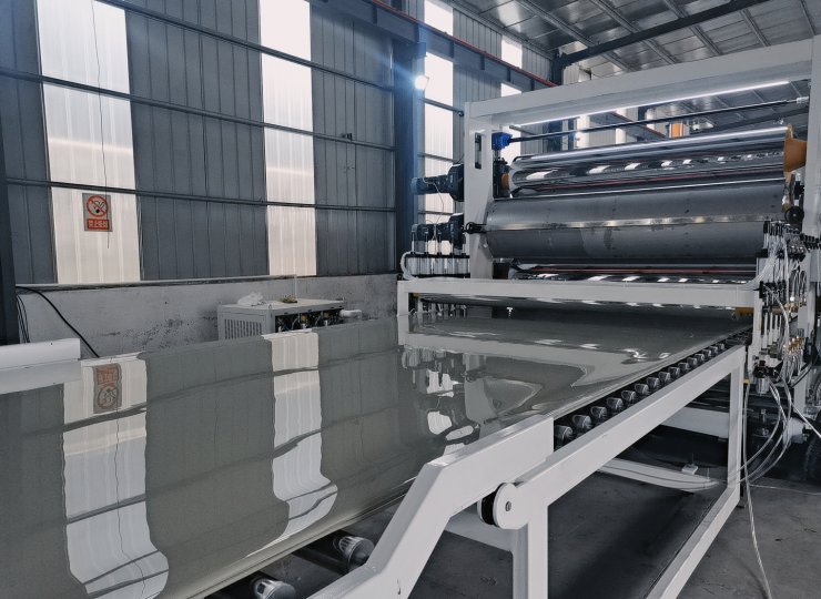 Линия по производству плит из ПП-ПНД Qinghang