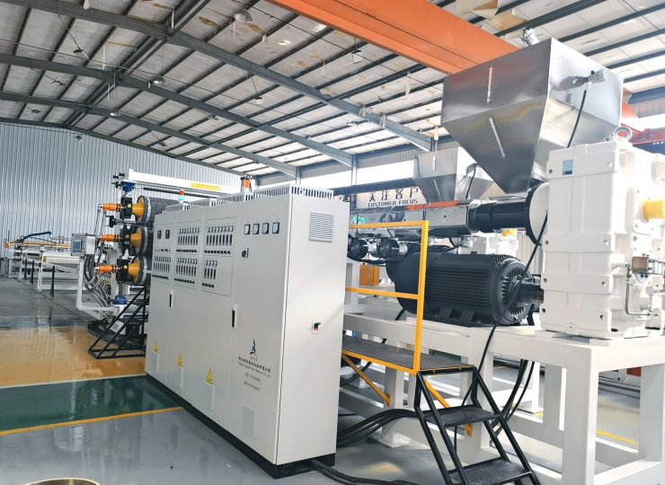 Линия экструзии листов ТПЭ Машина для производства ТПЭ