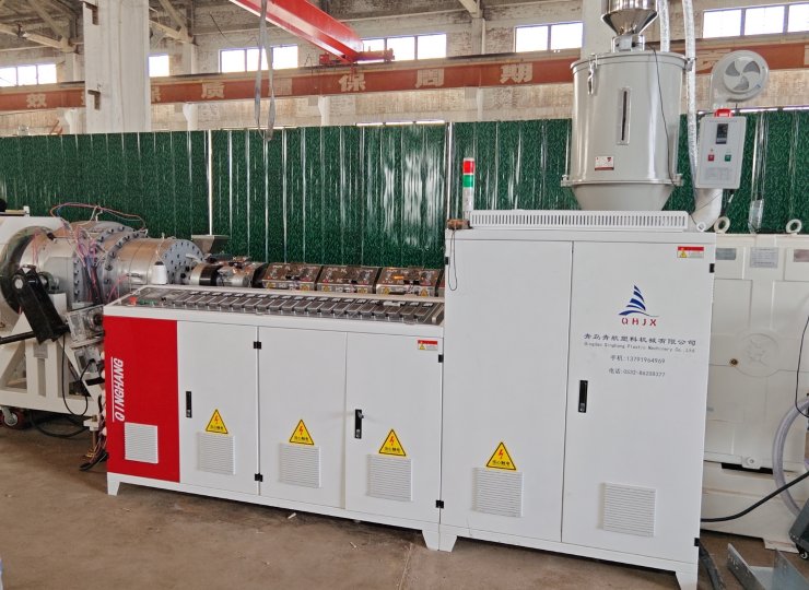 Машина для производства труб из полиэтилена высокой плотности QINGHANG
