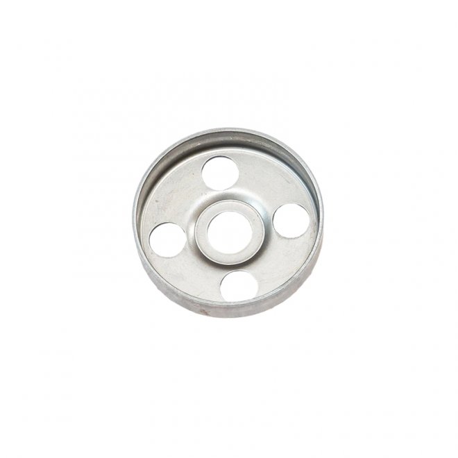 Штамповка и растяжение металлических деталей