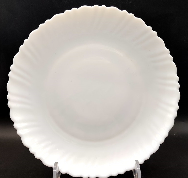 ТЕПЛОСТОЙКАЯ  ТАРЕЛКА ИЗ ОПАЛОВОГО СТЕКЛА