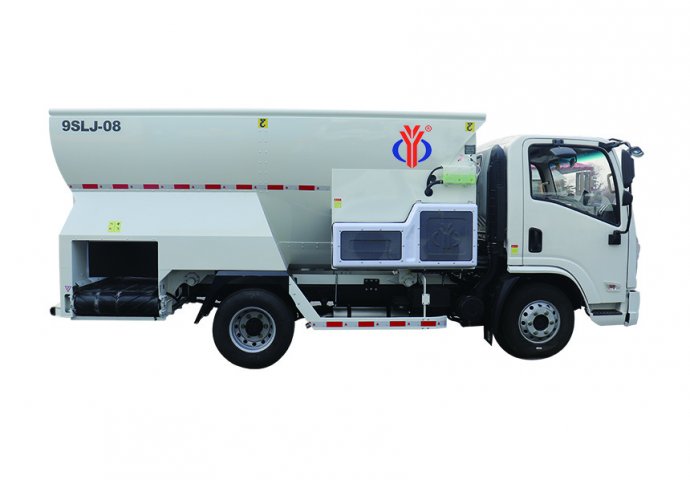 Разбрасыватель полуфабрикатов объемом 8 м³