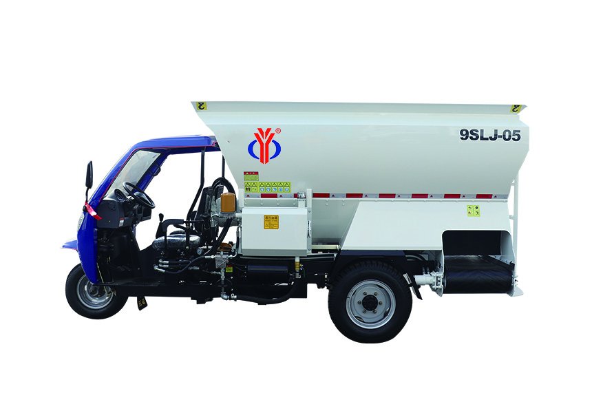 Разбрасыватель полуфабрикатов объемом 5 м³