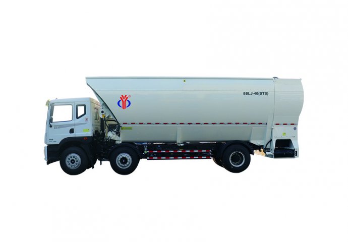 Разбрасыватель полуфабрикатов объемом 40 м³