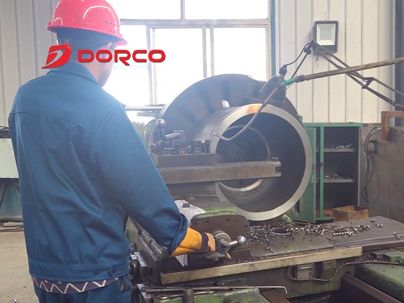 Обычный токарный станок