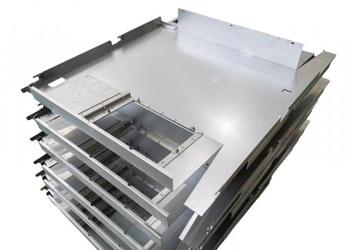 Металлические штампованные детали для панелей оборудования