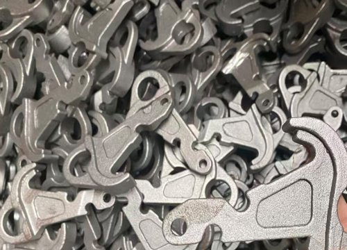 Приварной крюк для нижней тяги трактора