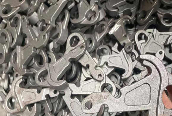 Приварной крюк для нижней тяги трактора