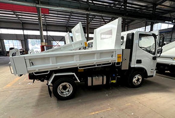 hydraulic dump flatbed truck