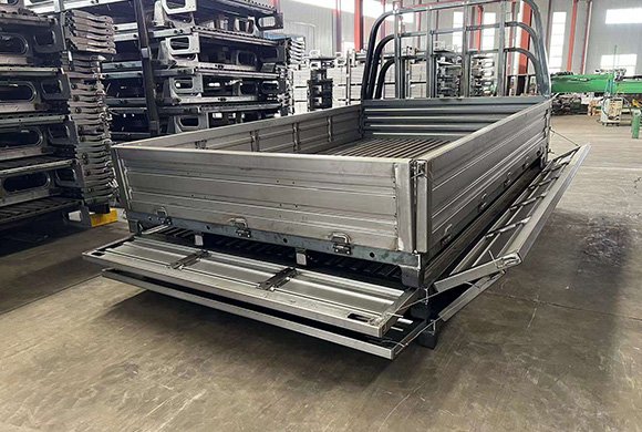 tractor mounted cargo container