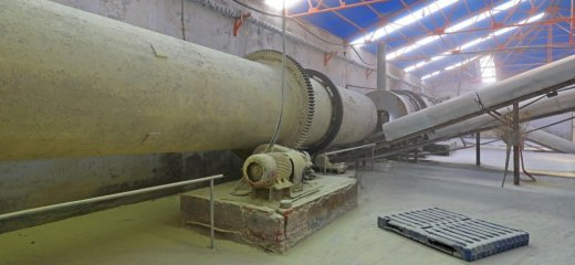 Научно-исследовательские прорывы и будущие горизонты: огнеупорные материалы для цементных вращающихся печей