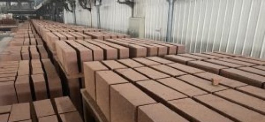 Анализ применения и тенденций развития магнезиальных огнеупорных кирпичей в области новой энергетики