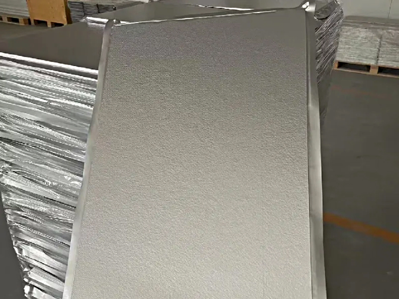 Микропористая плита-изоляционный огнеупорный материал