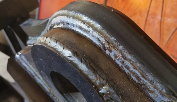 Процесс сварки металлических деталей