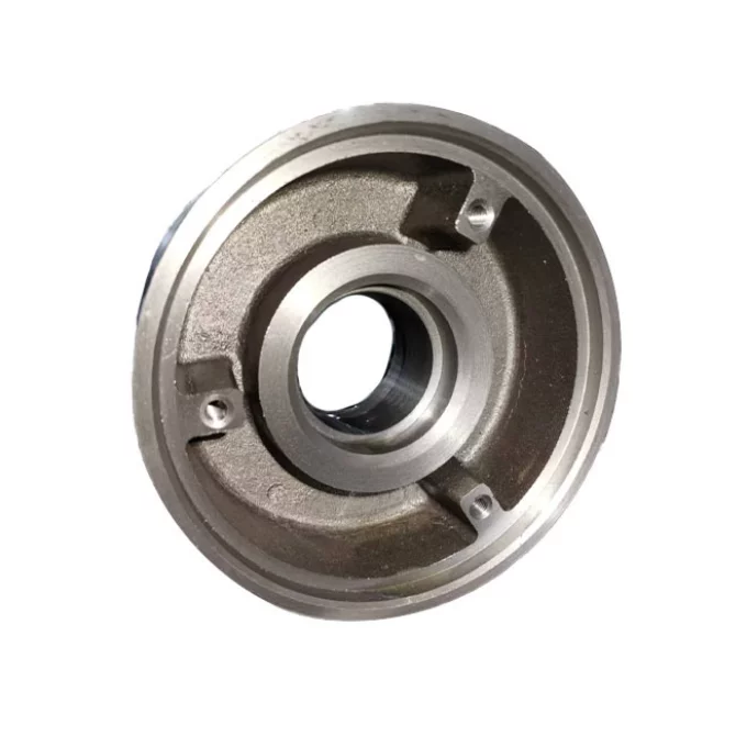 Колесо из чугуна, отлитое в песчаной форме