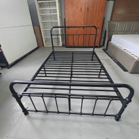 Металлические кровати оптом