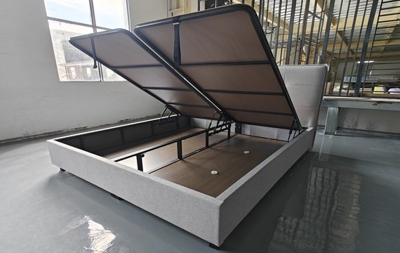 Оптовая продажа кроватей с гидравлическим подъемником и ящиками для хранения: сотрудничайте с проверенным производителем для оптовой закупки компактной мебели.