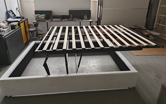 Оптовые продажи кроватей с подъемным механизмом и ящиками для хранения: компактная мебель, увеличивающая продажи в розничной торговле.