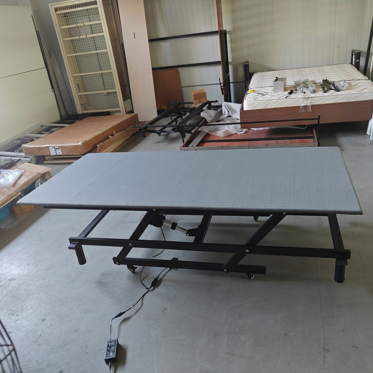 hotel  lifting bed