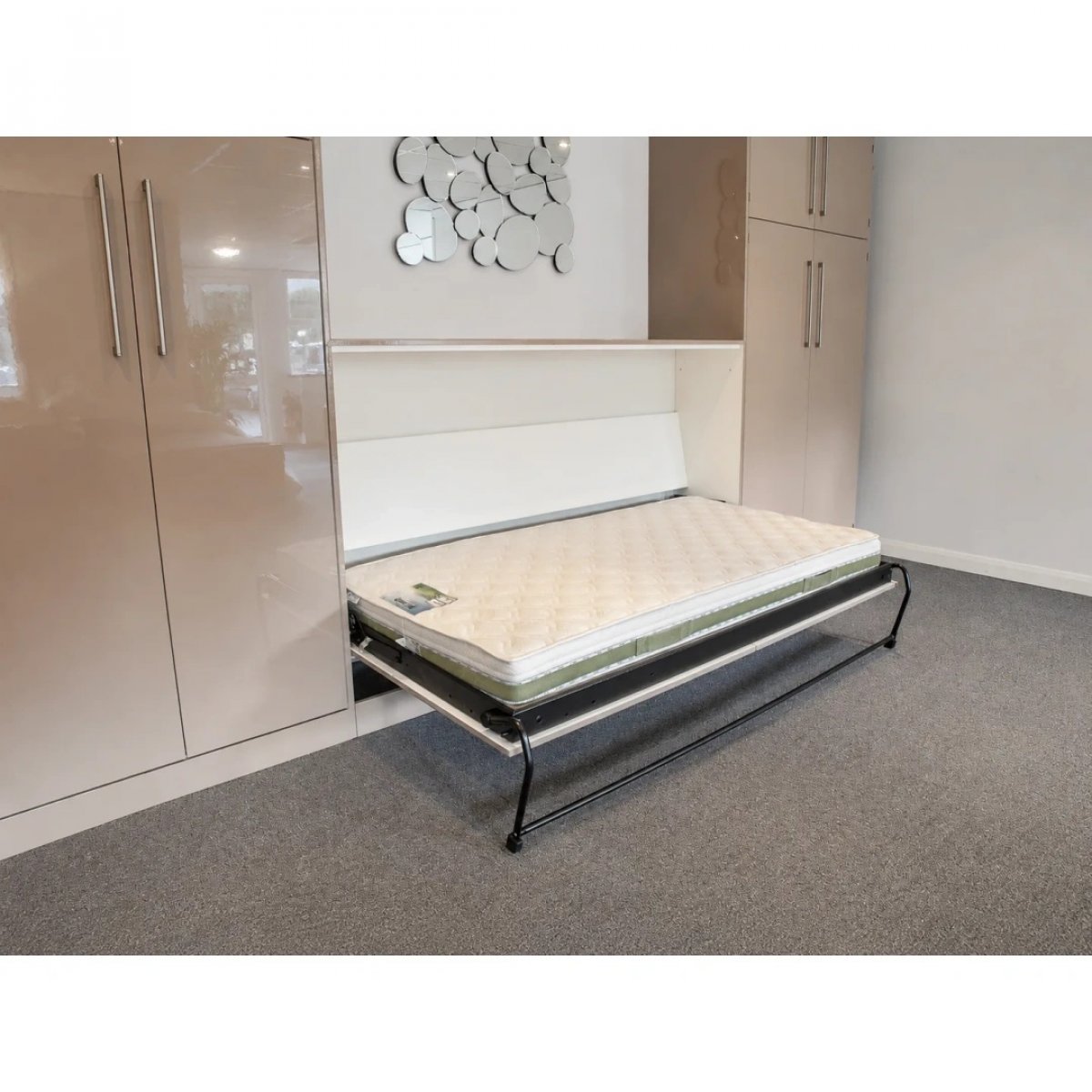 horizontal alpha bed