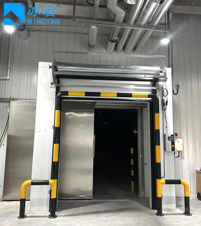 Электрические рольставни из нержавеющей стали для доступа в холодильное хранилище