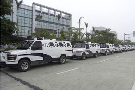 Автомобиль для перевозки полицейских войск Ford