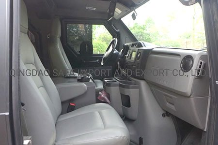 Транспортное средство для перевозки личного состава APC 4X4