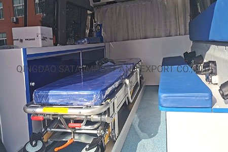 RHD Дизельная машина скорой помощи типа II