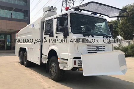 Бронированный водометный грузовик HOWO 6X6