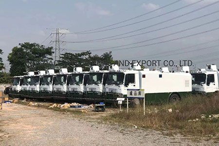 HOWO 10-тонный 6X4 водовоз