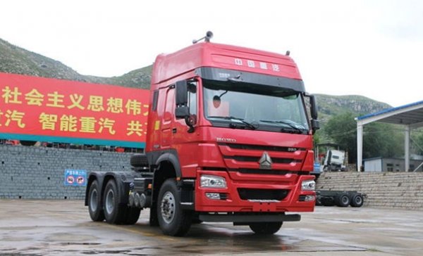 Sinotruk HOWO 6X4 420 л.с. Тягач с прицепом