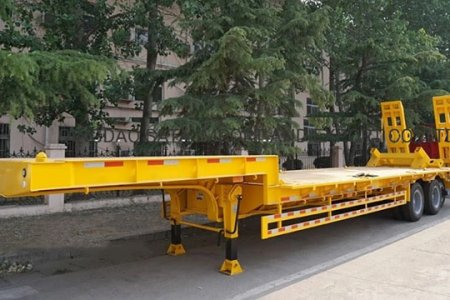 Heavy Duty Transport 2/3/4 Axles Lowbed Truck Trailer